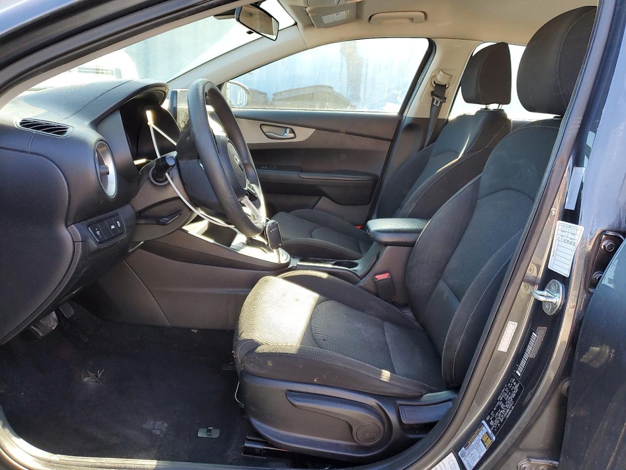 2021 KIA FORTE FE - Image 7