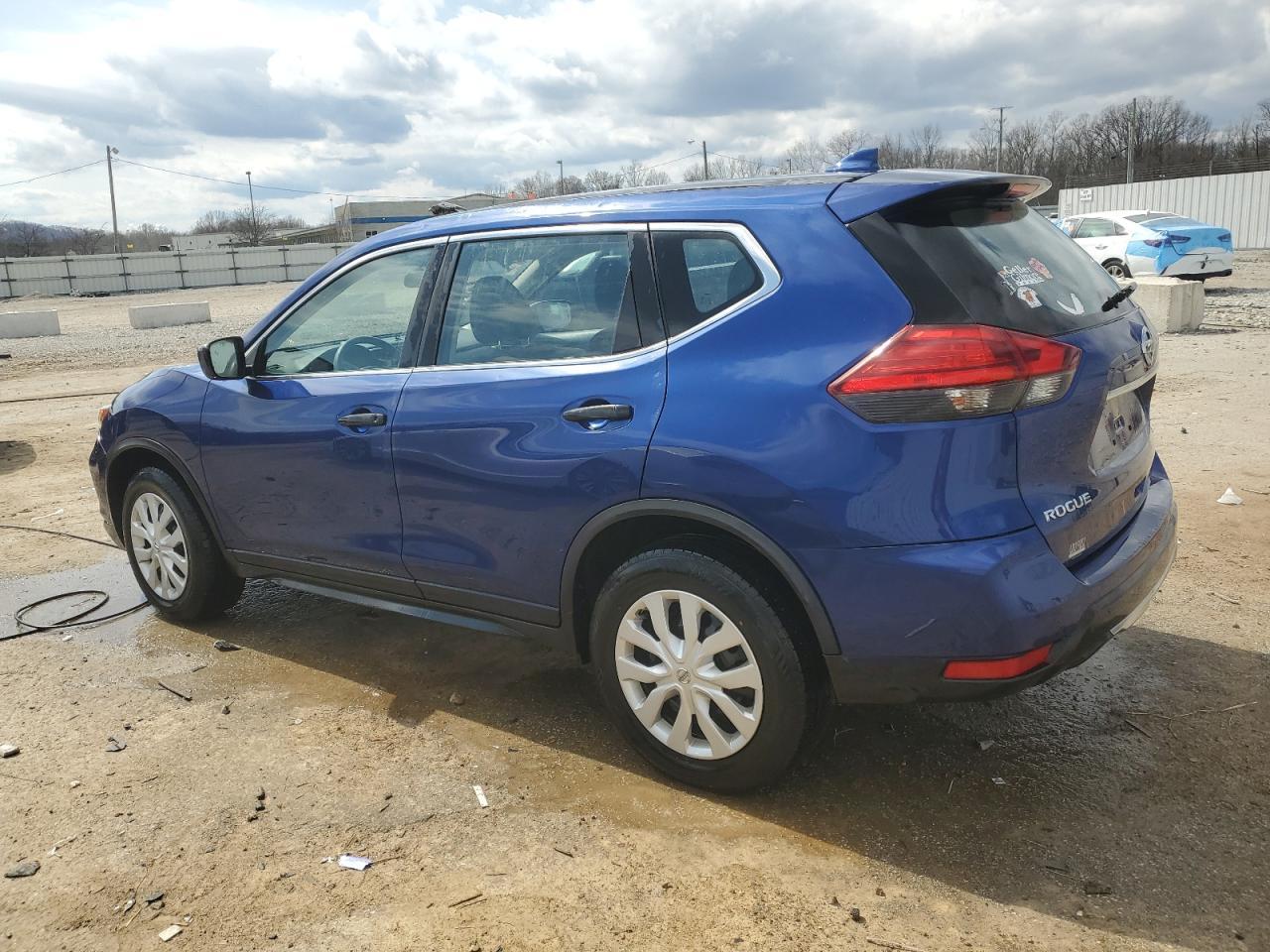 2017 NISSAN ROGUE S - Image 2