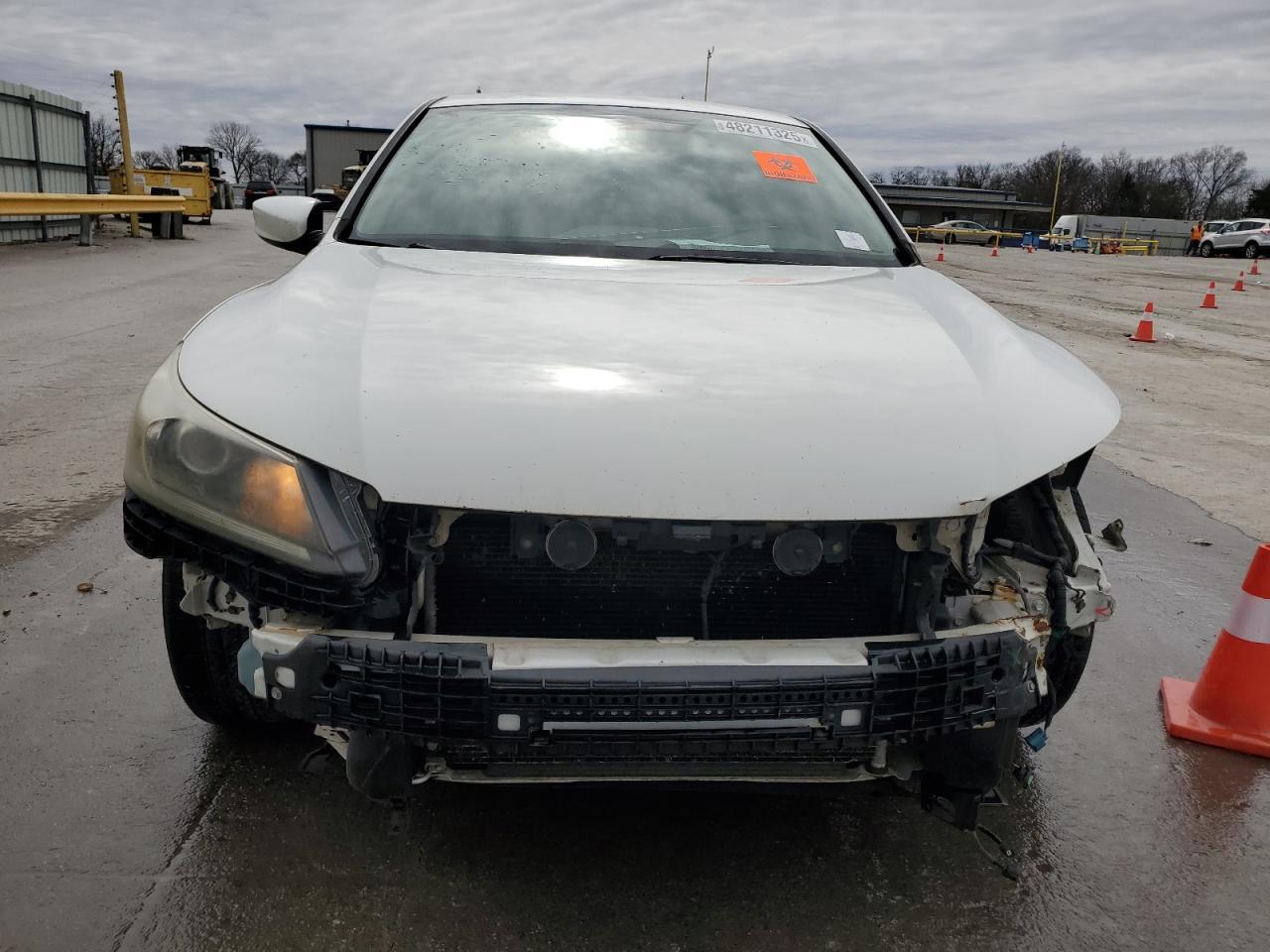2014 HONDA ACCORD LX - Image 5