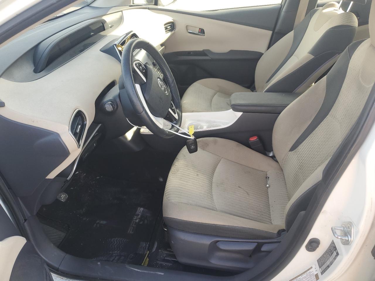2016 TOYOTA PRIUS - Фото 7