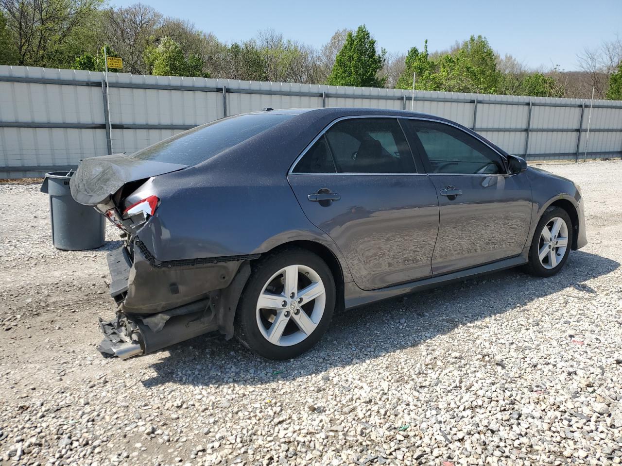 2014 TOYOTA CAMRY L - Image 3