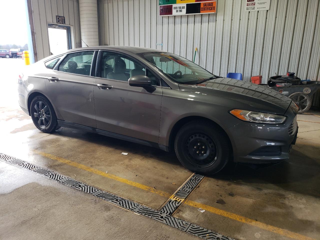 2013 FORD FUSION S - Image 4