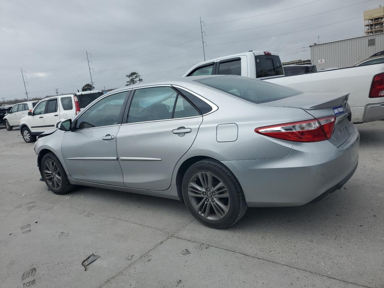 2016 TOYOTA CAMRY LE - Фото 2
