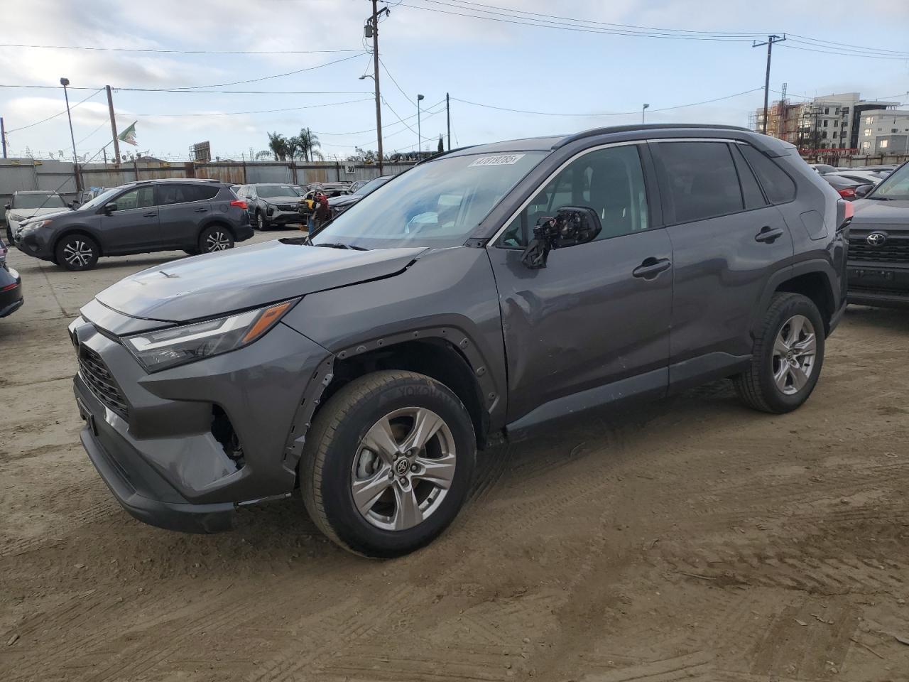 2022 TOYOTA RAV4 XLE