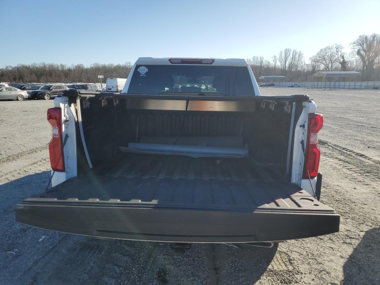 2019 CHEVROLET SILVERADO - Фото 6