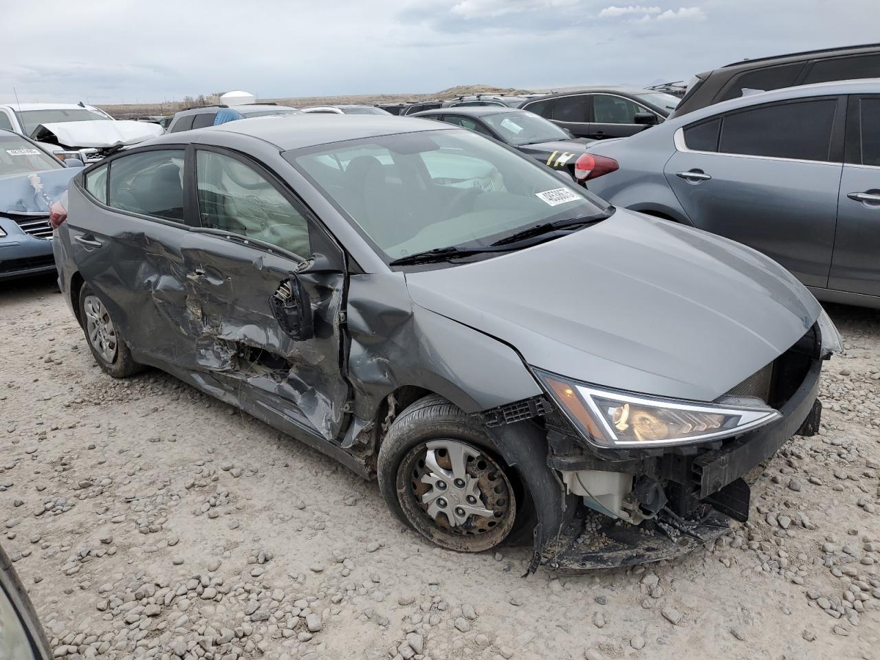 2019 HYUNDAI ELANTRA SE - Фото 4