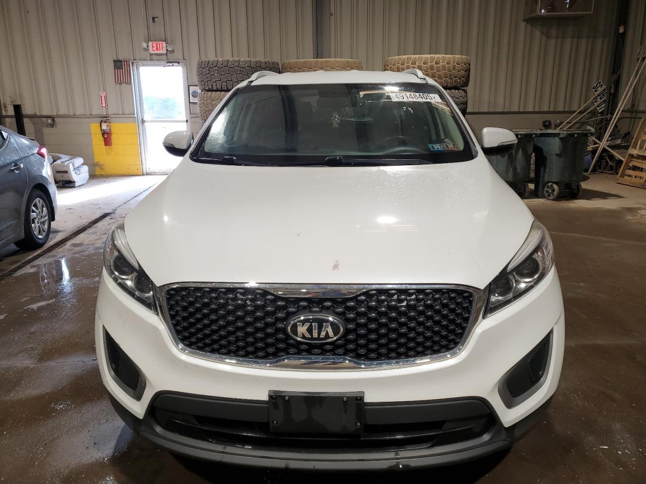2016 KIA SORENTO LX - Image 5
