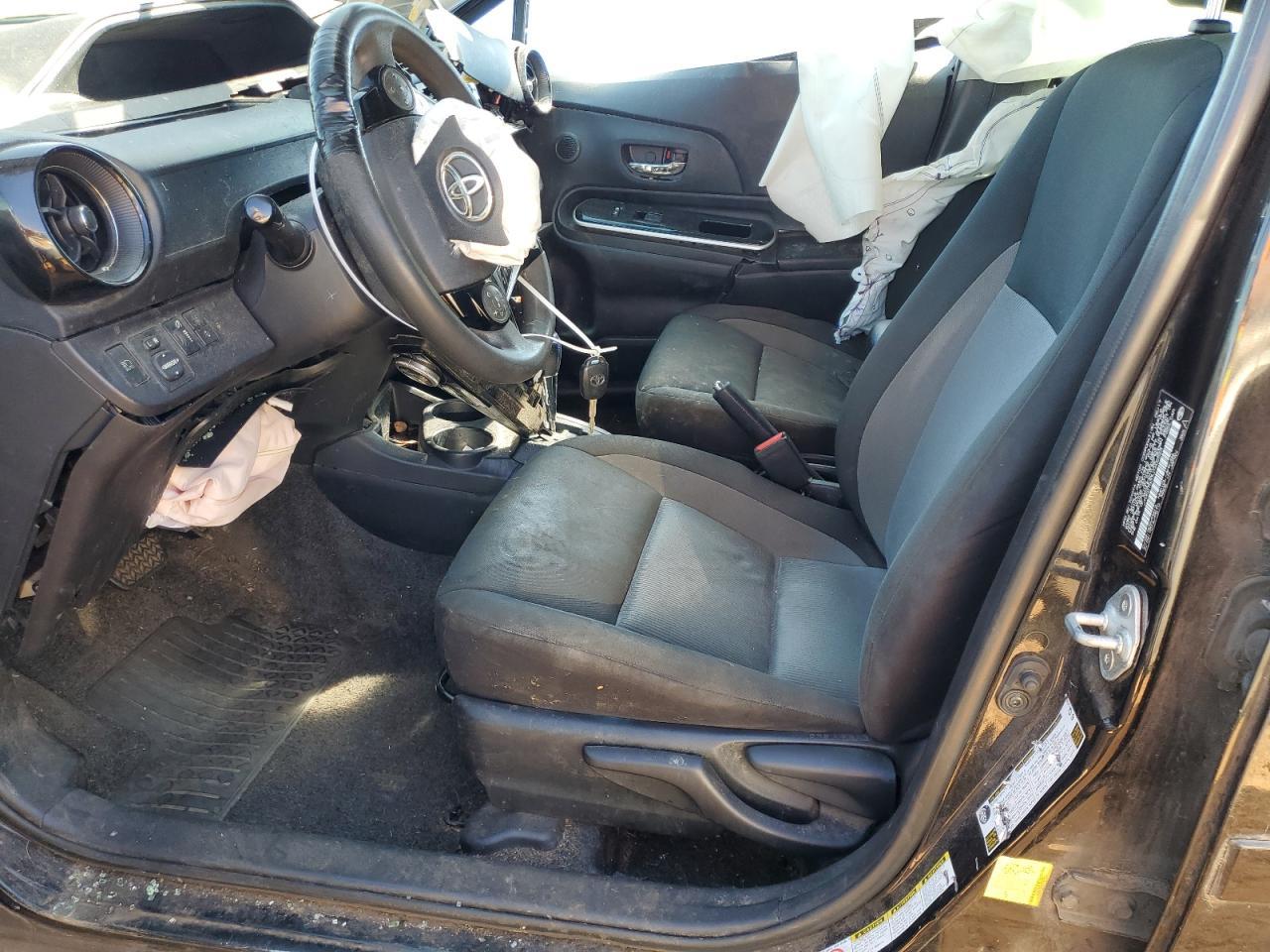 2018 TOYOTA PRIUS C - Image 7