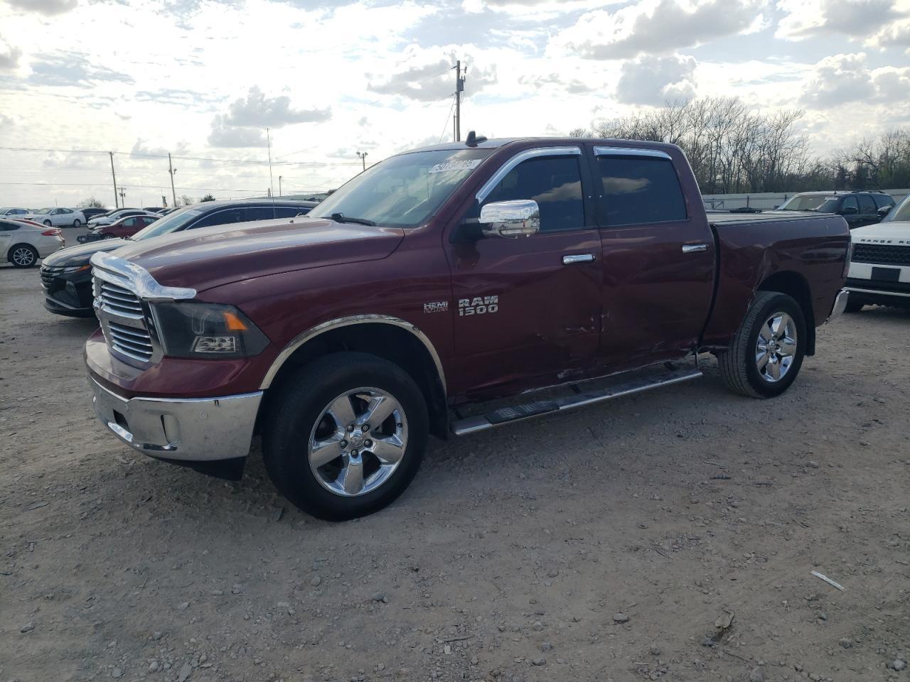 2017 RAM 1500 SLT
