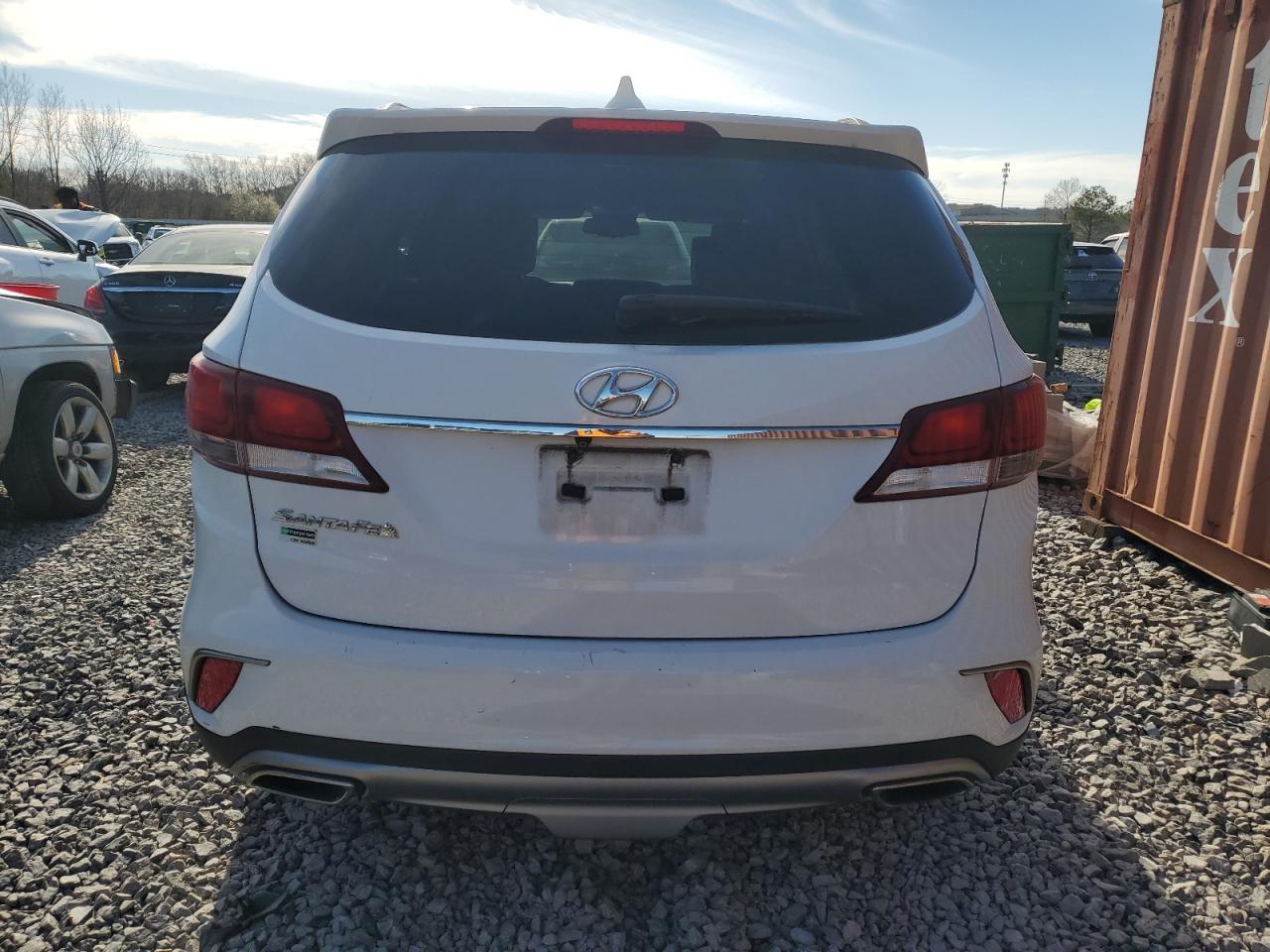 2017 HYUNDAI SANTA FE S - Image 6