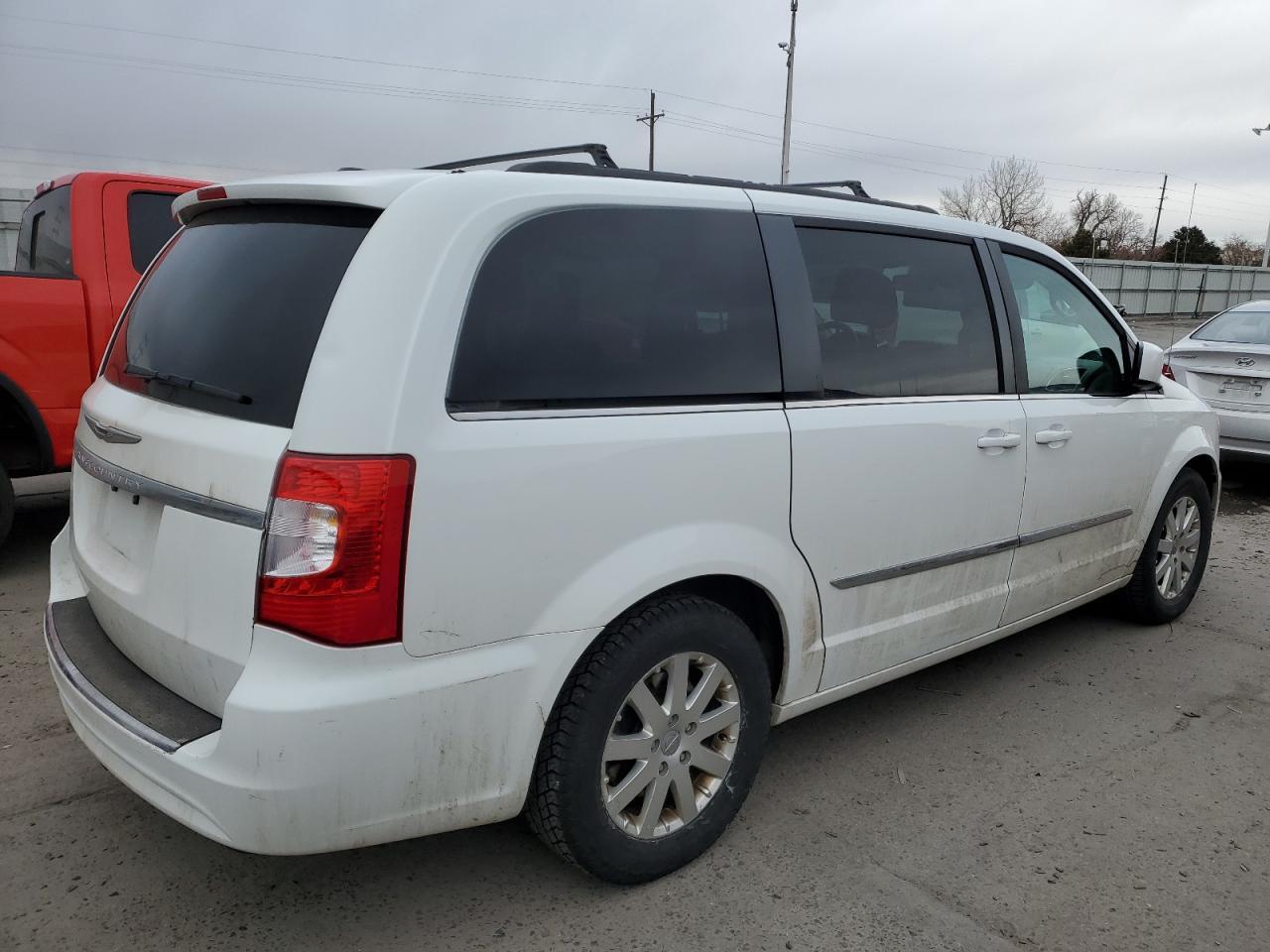 2014 CHRYSLER TOWN & COU - Image 3