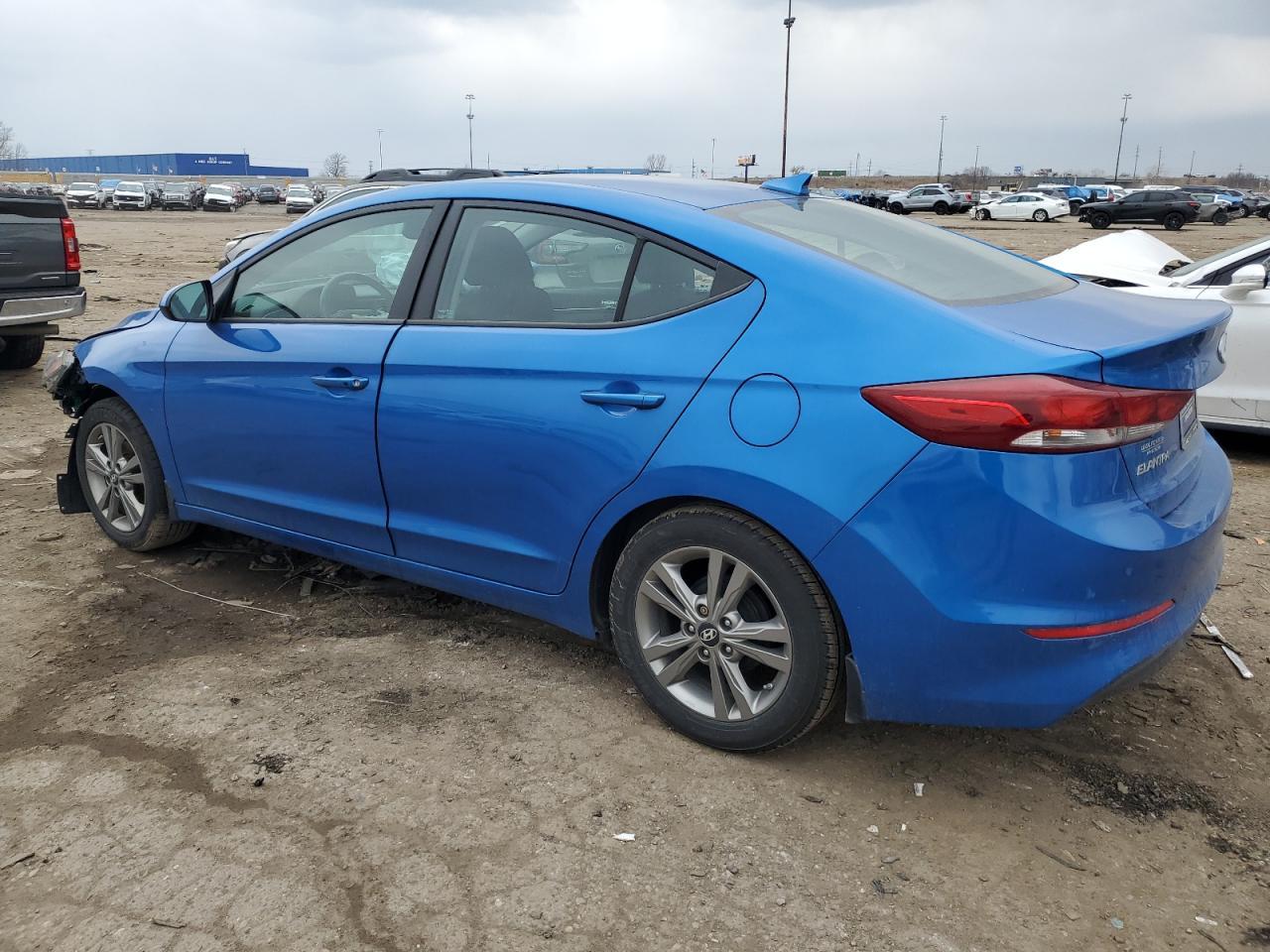2017 HYUNDAI ELANTRA SE - Фото 2
