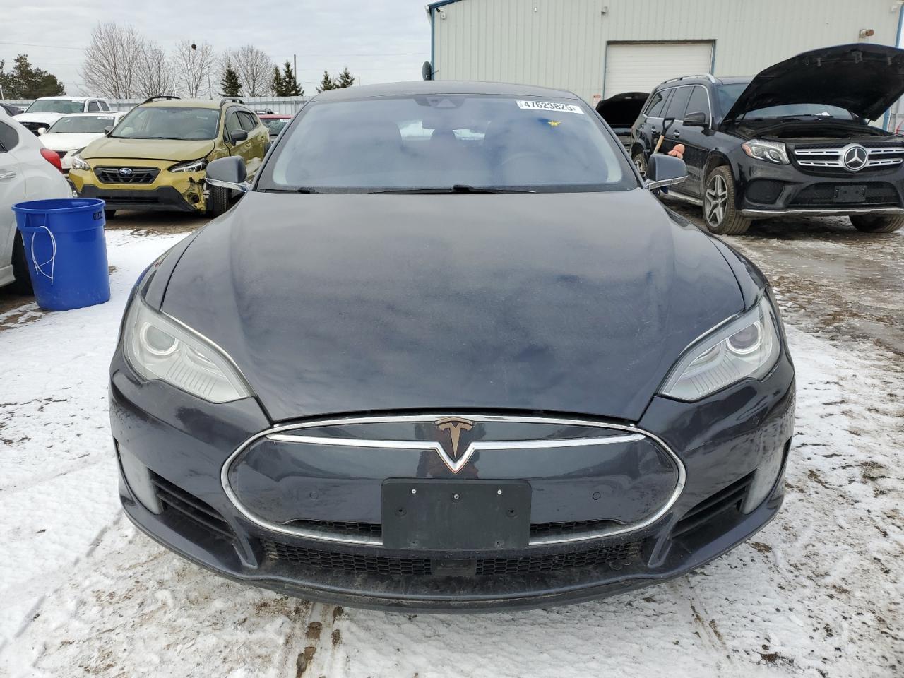 2015 TESLA MODEL S - Image 5