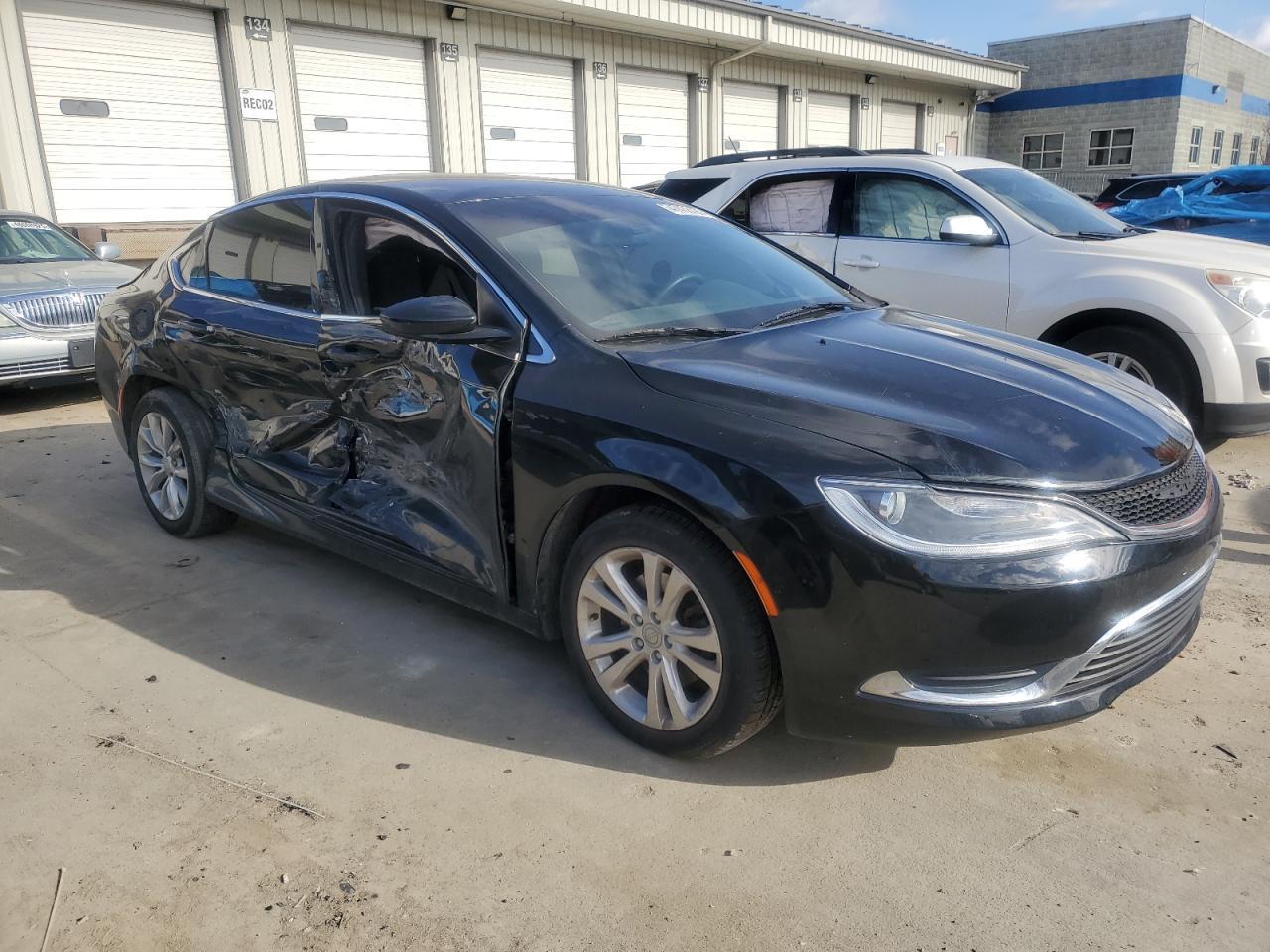 2015 CHRYSLER 200 LIMITE - Image 4