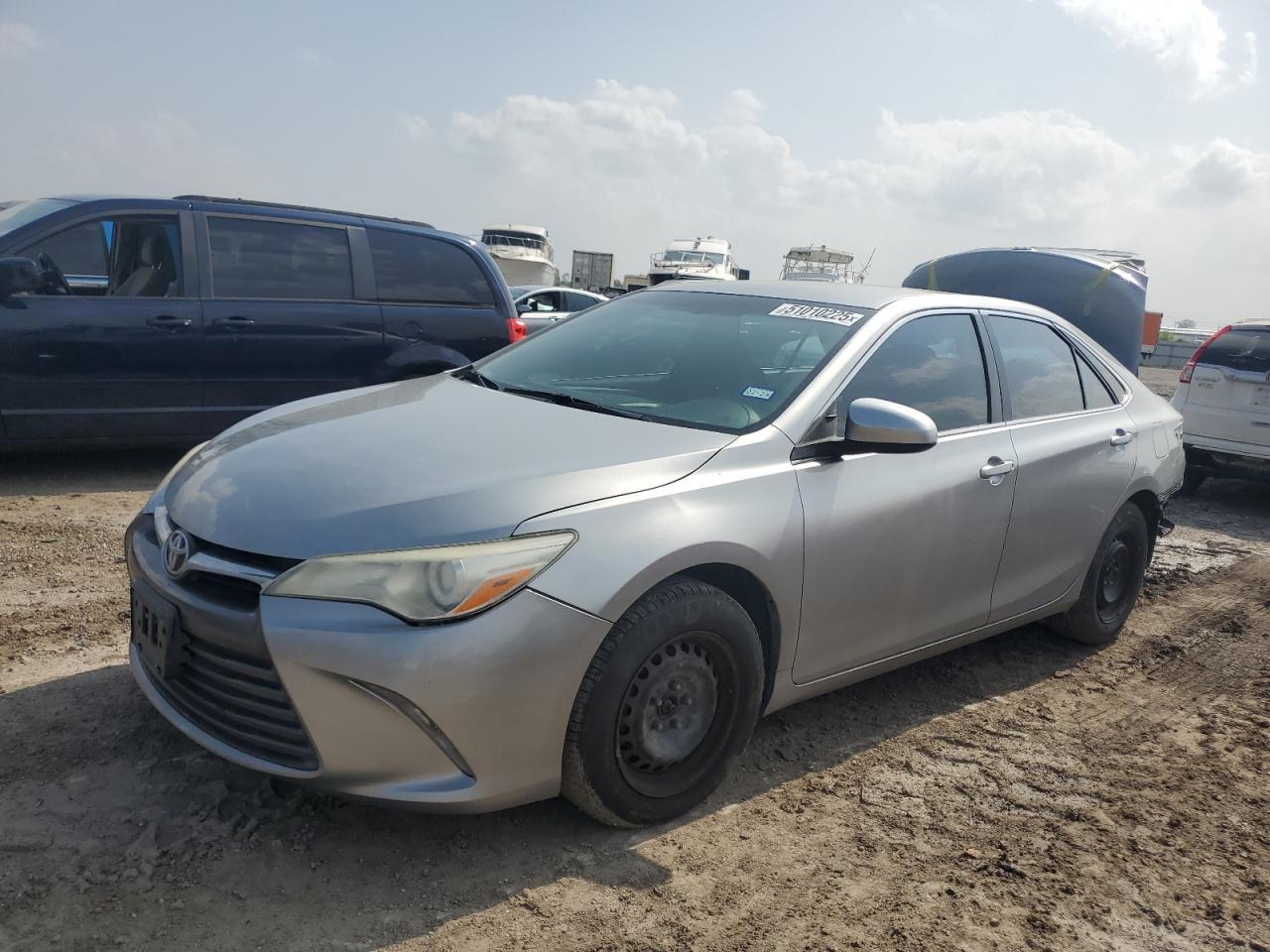 2016 TOYOTA CAMRY LE