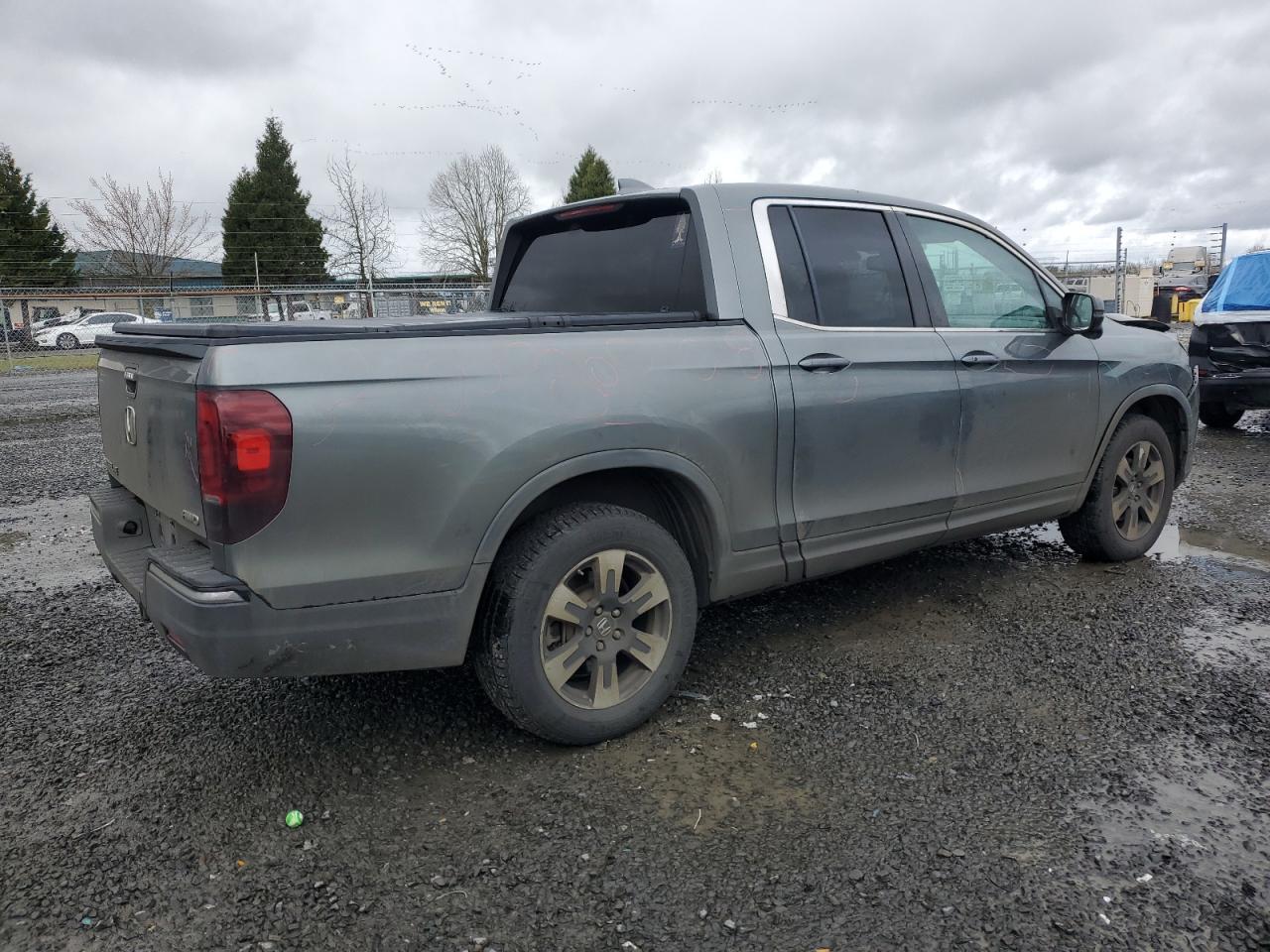2017 HONDA RIDGELINE - Image 3