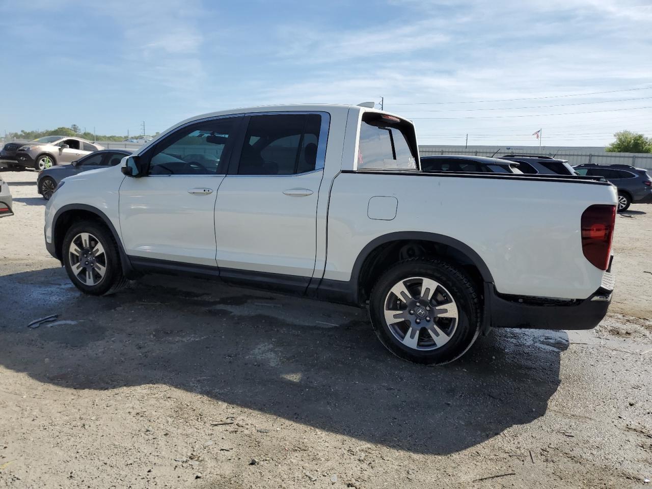 2019 HONDA RIDGELINE - Image 2