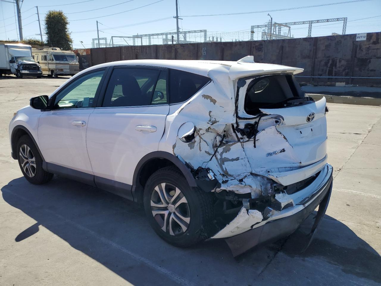2018 TOYOTA RAV4 LE - Image 2