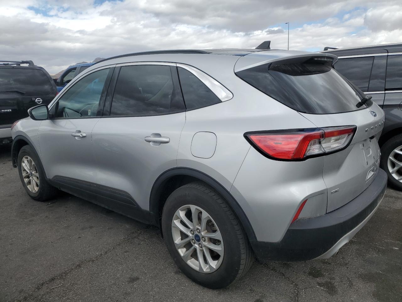 2020 FORD ESCAPE SE - Фото 2