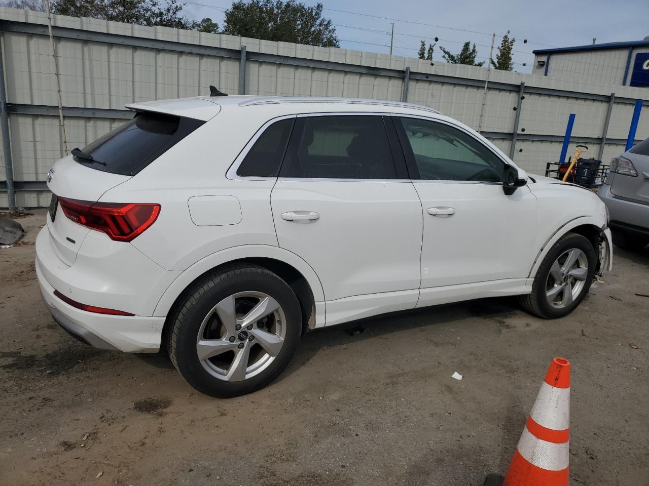 2021 AUDI Q3 PREMIUM - Image 3