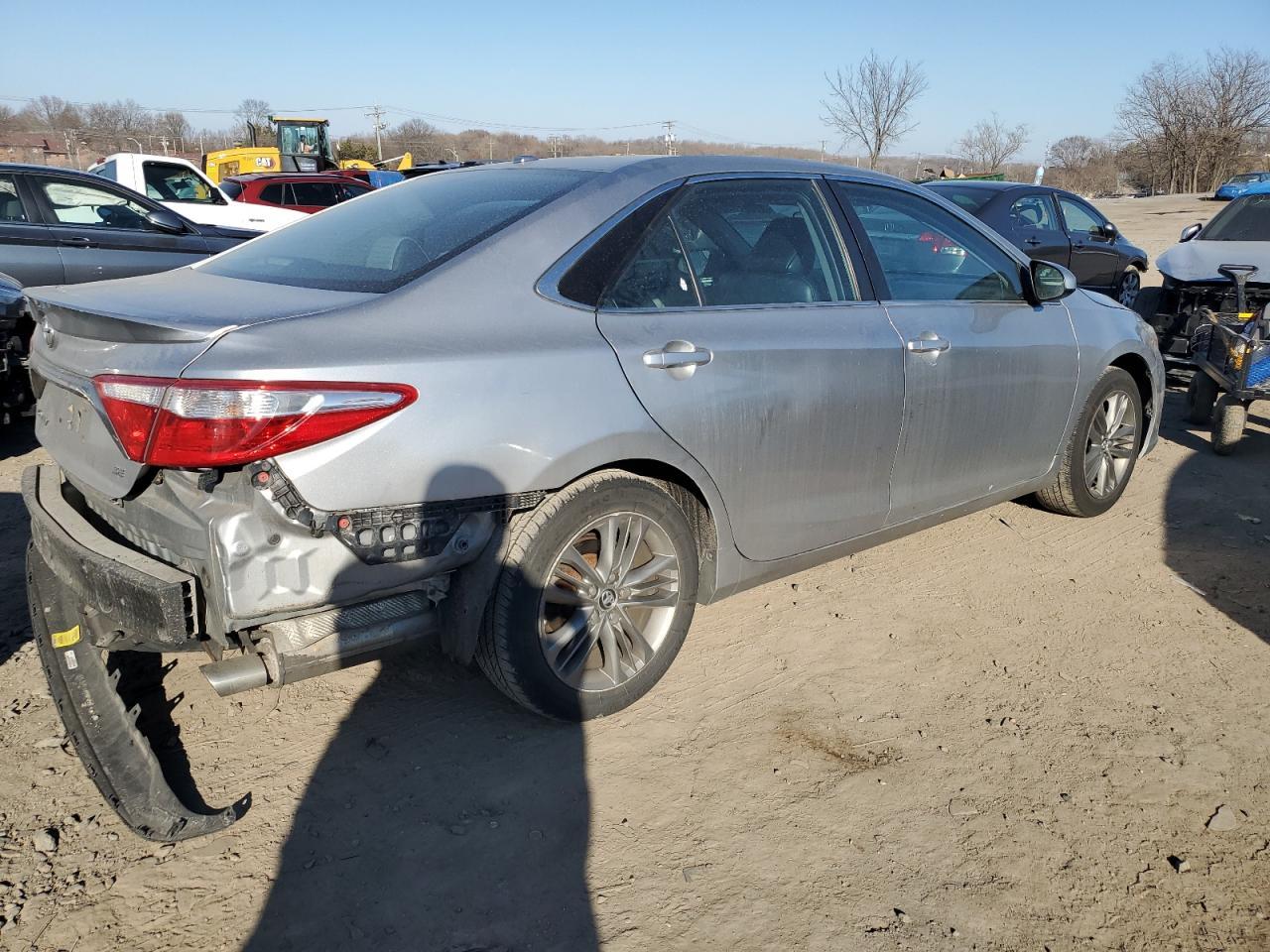 2016 TOYOTA CAMRY LE - Image 3