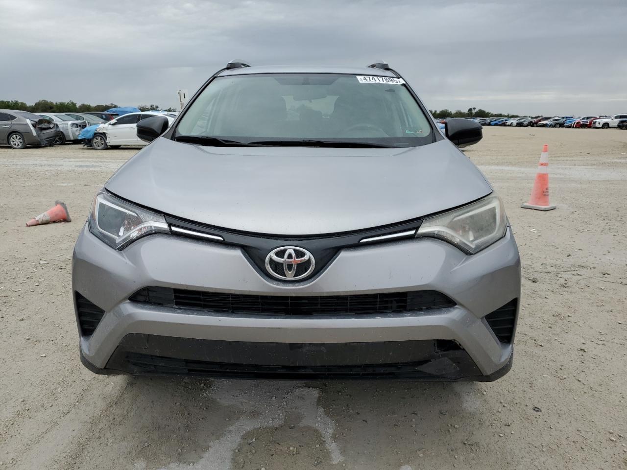 2016 TOYOTA RAV4 LE - Фото 5