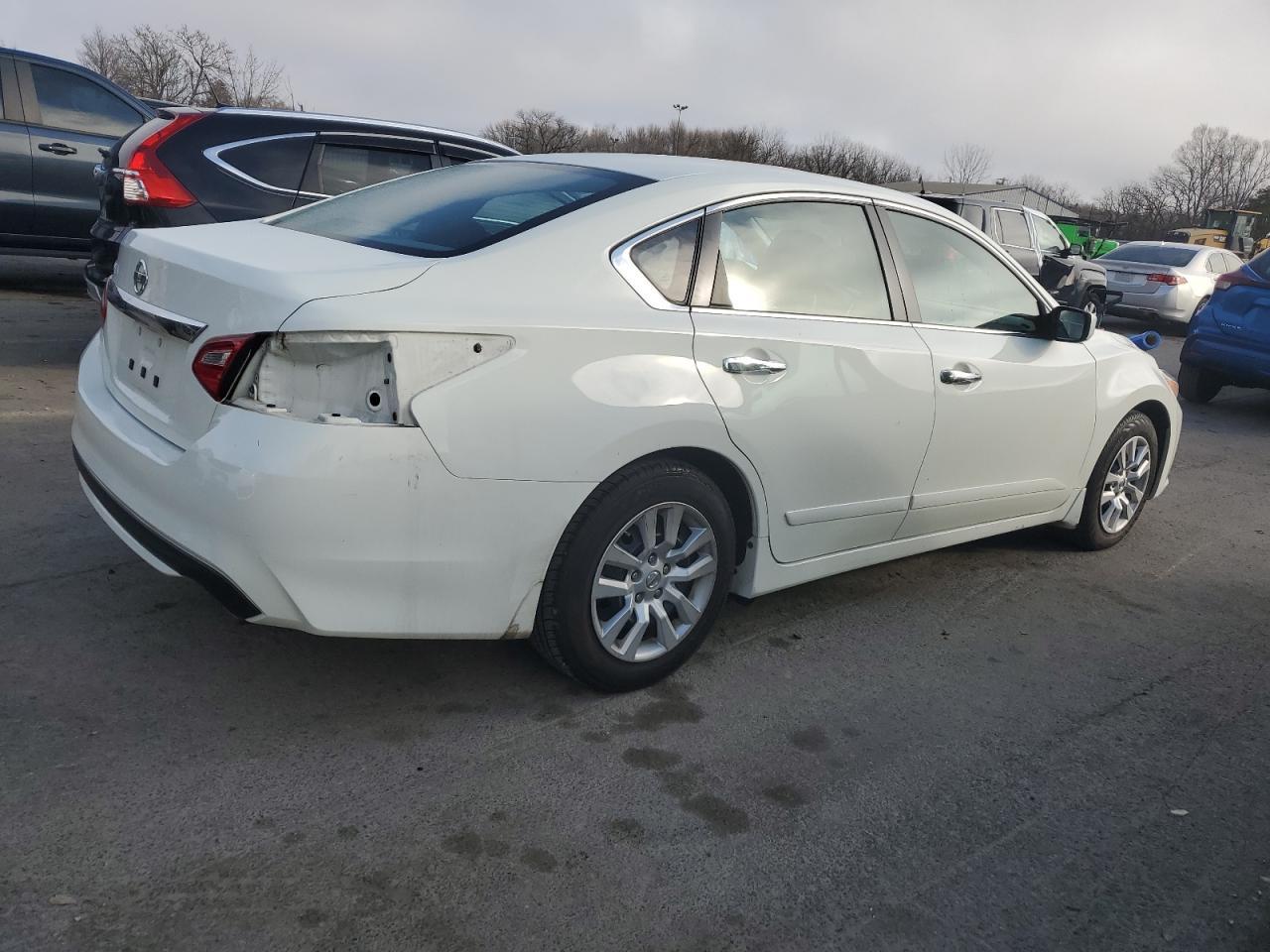 2016 NISSAN ALTIMA 2.5 - Фото 3