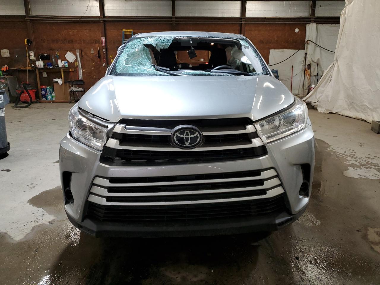 2019 TOYOTA HIGHLANDER - Image 5