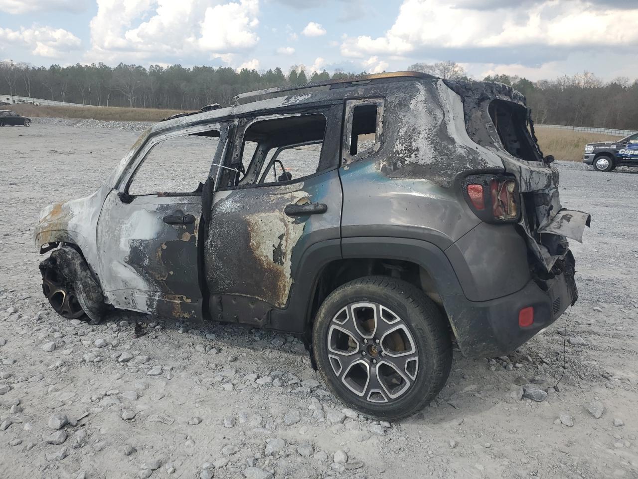 2016 JEEP RENEGADE L - Фото 2
