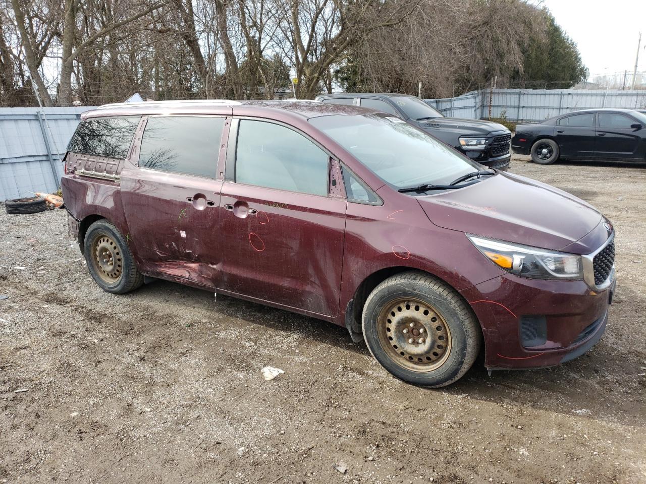 2017 KIA SEDONA LX - Фото 4