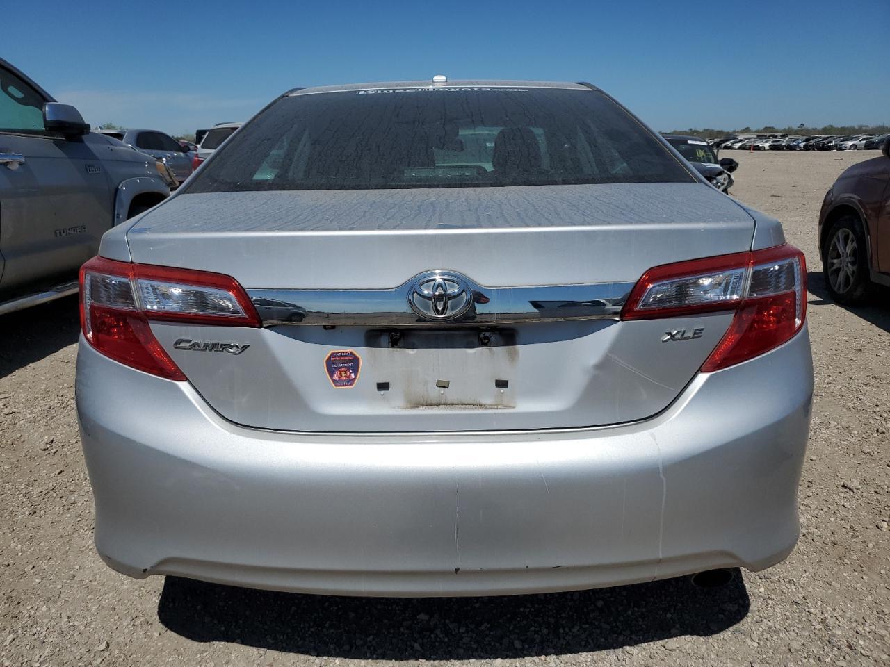 2014 TOYOTA CAMRY L - Image 6