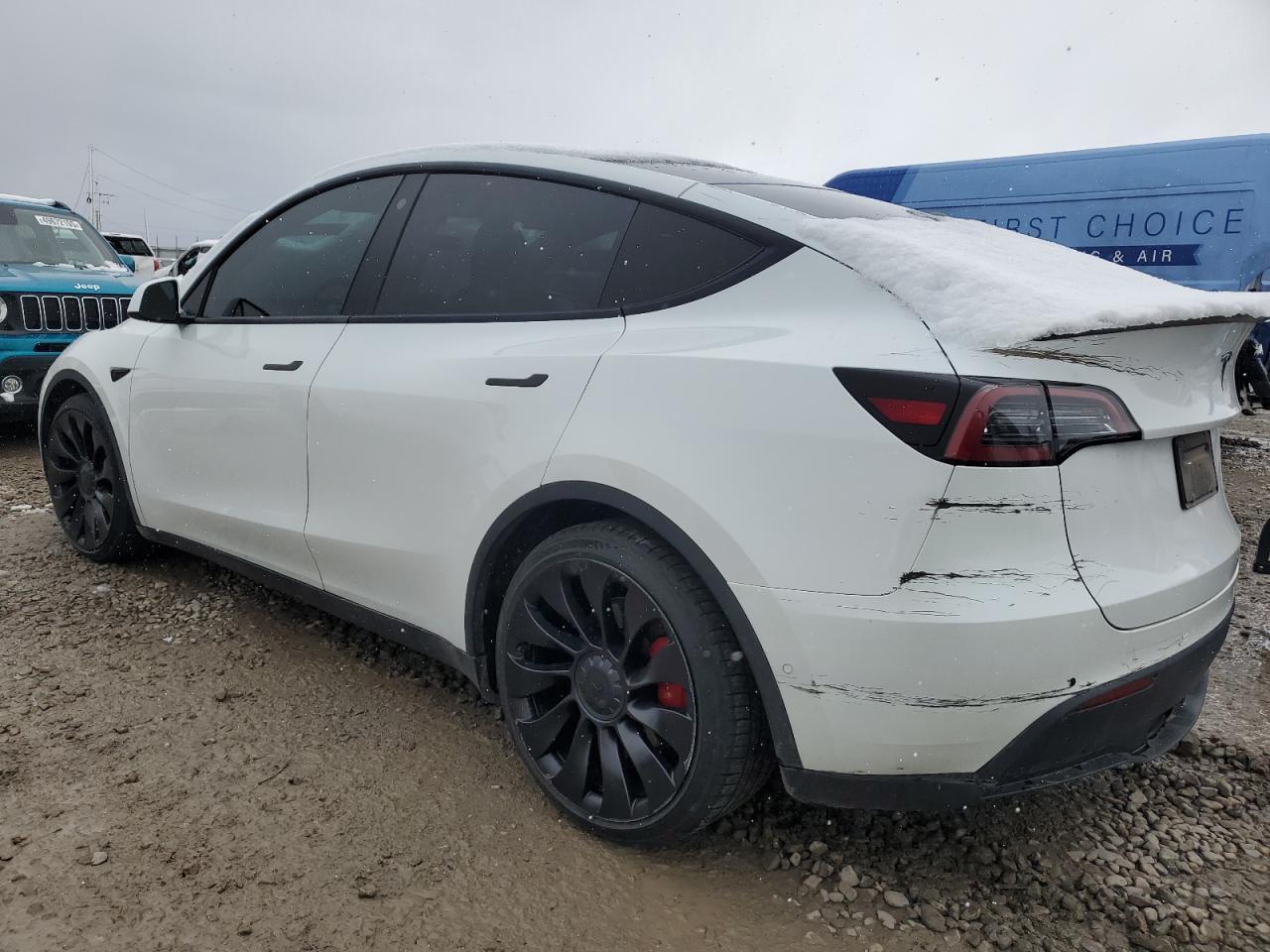 2022 TESLA MODEL Y - Фото 2
