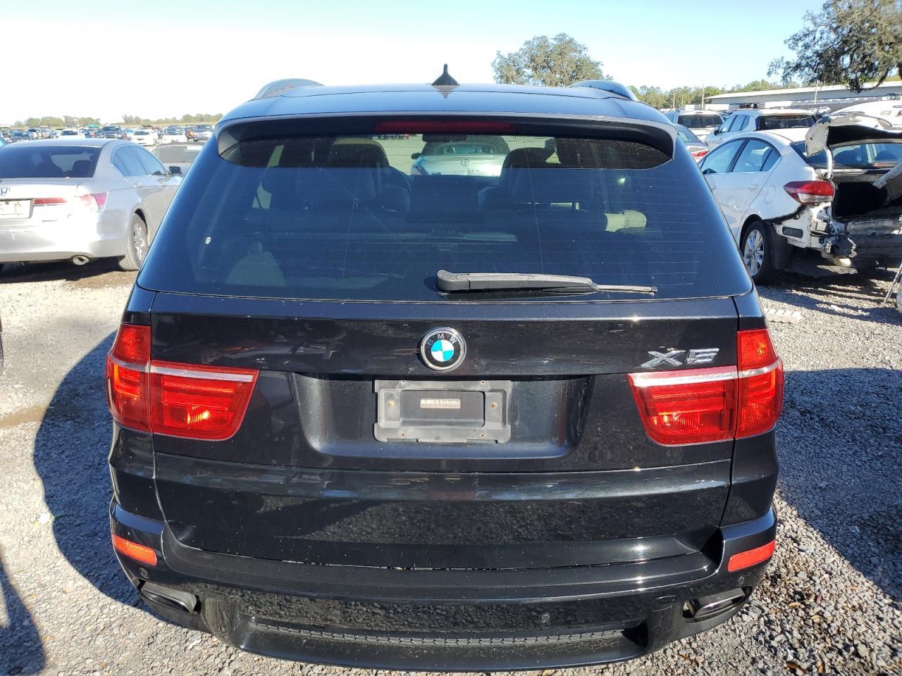 2011 BMW X5 XDRIVE5 - Image 6