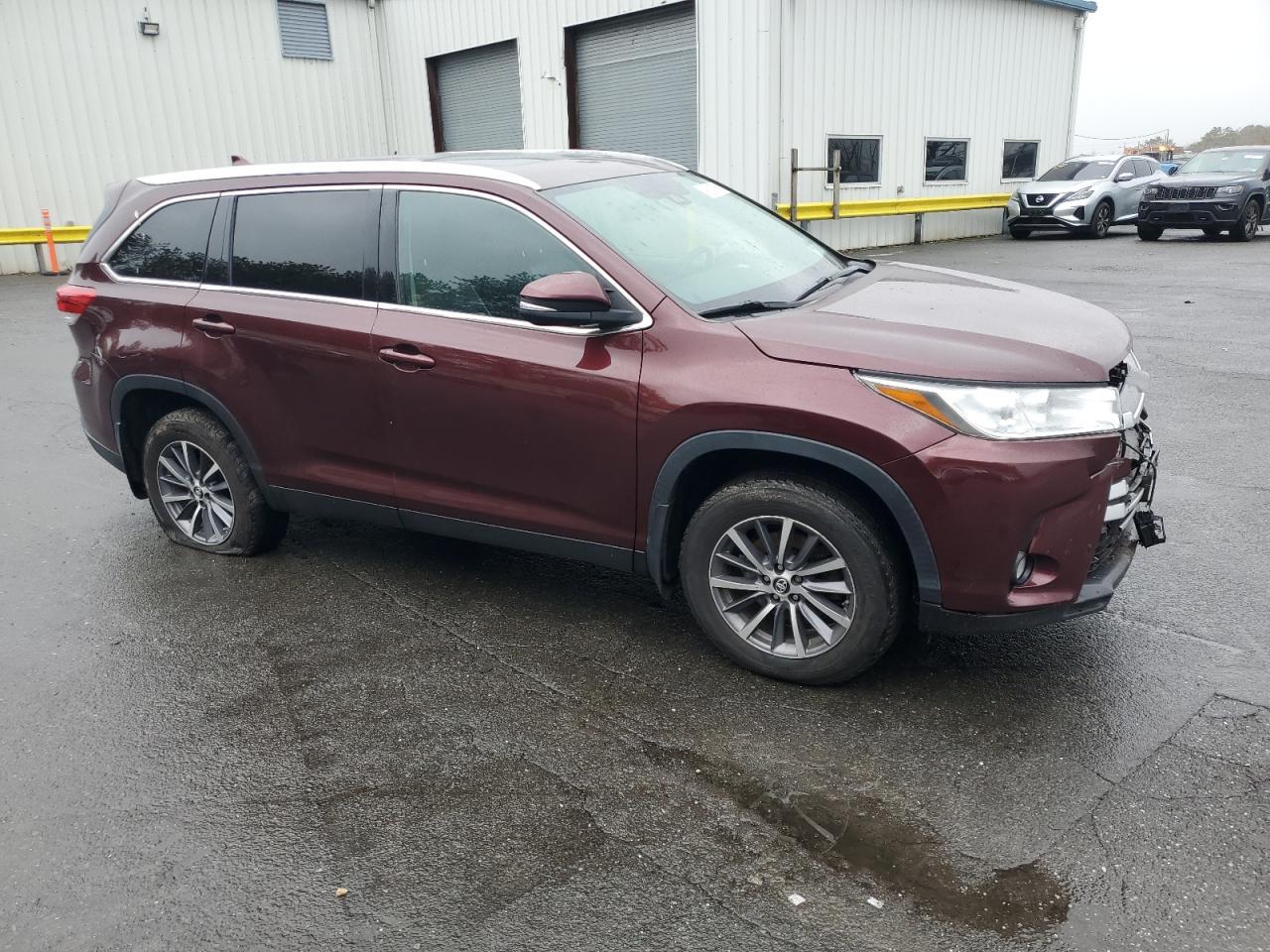 2019 TOYOTA HIGHLANDER - Image 4