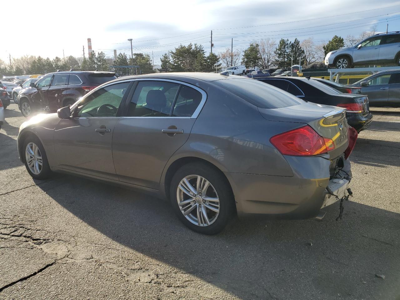 2012 INFINITI G37 - Image 2