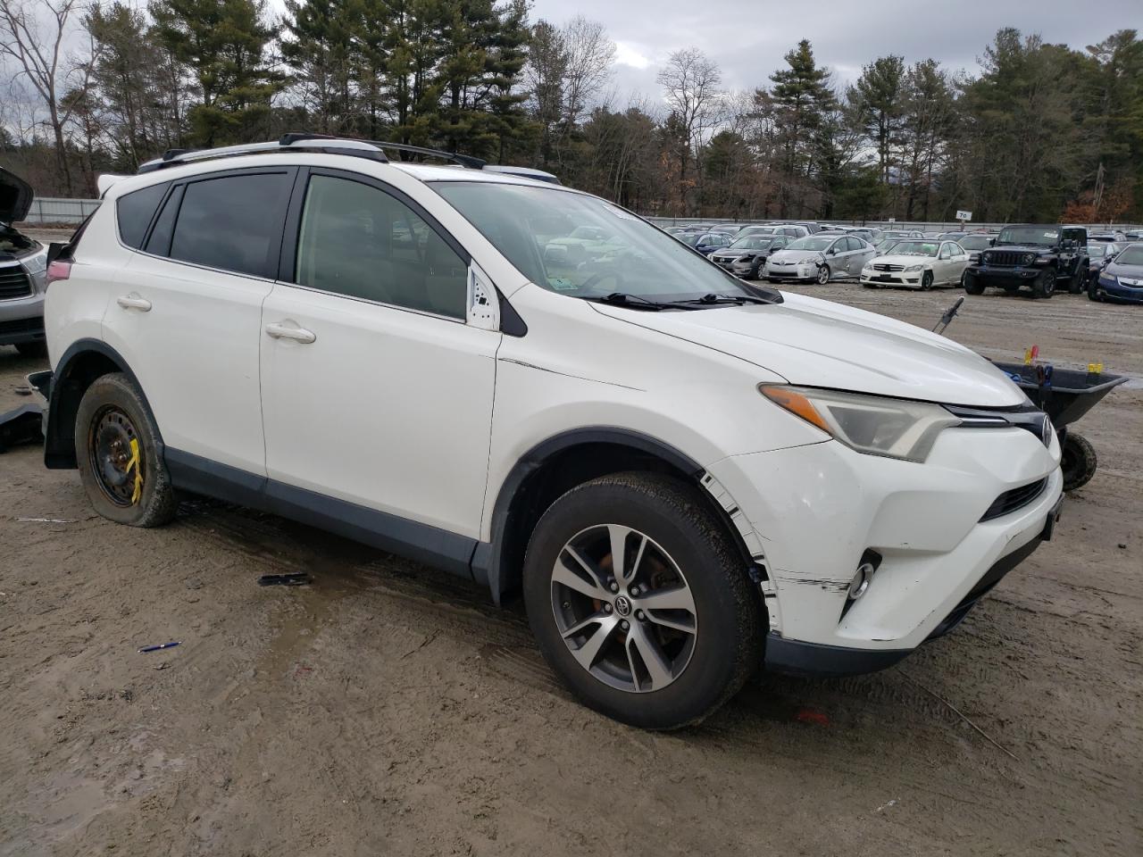 2016 TOYOTA RAV4 XLE - Фото 4
