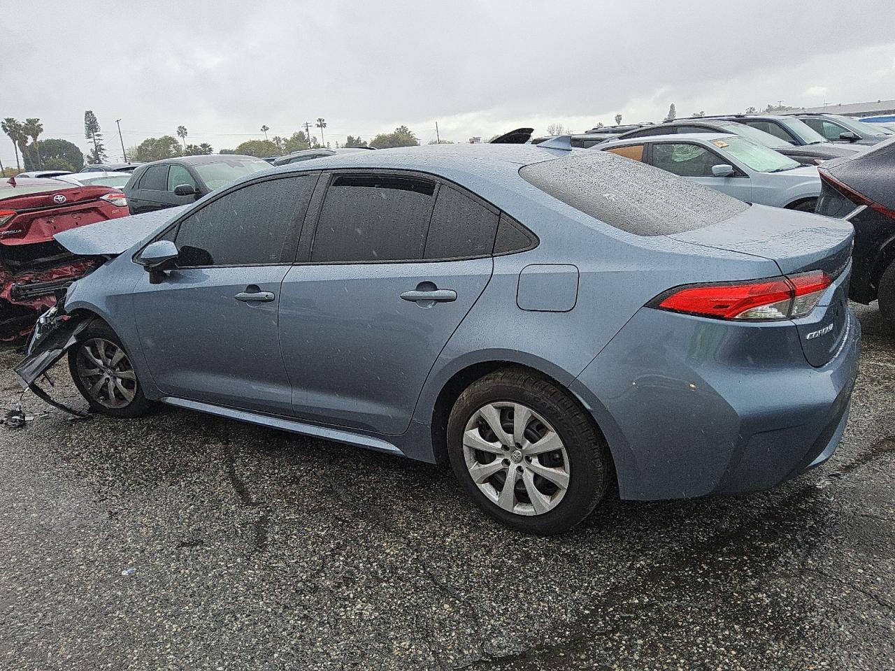2022 TOYOTA COROLLA LE - Фото 2