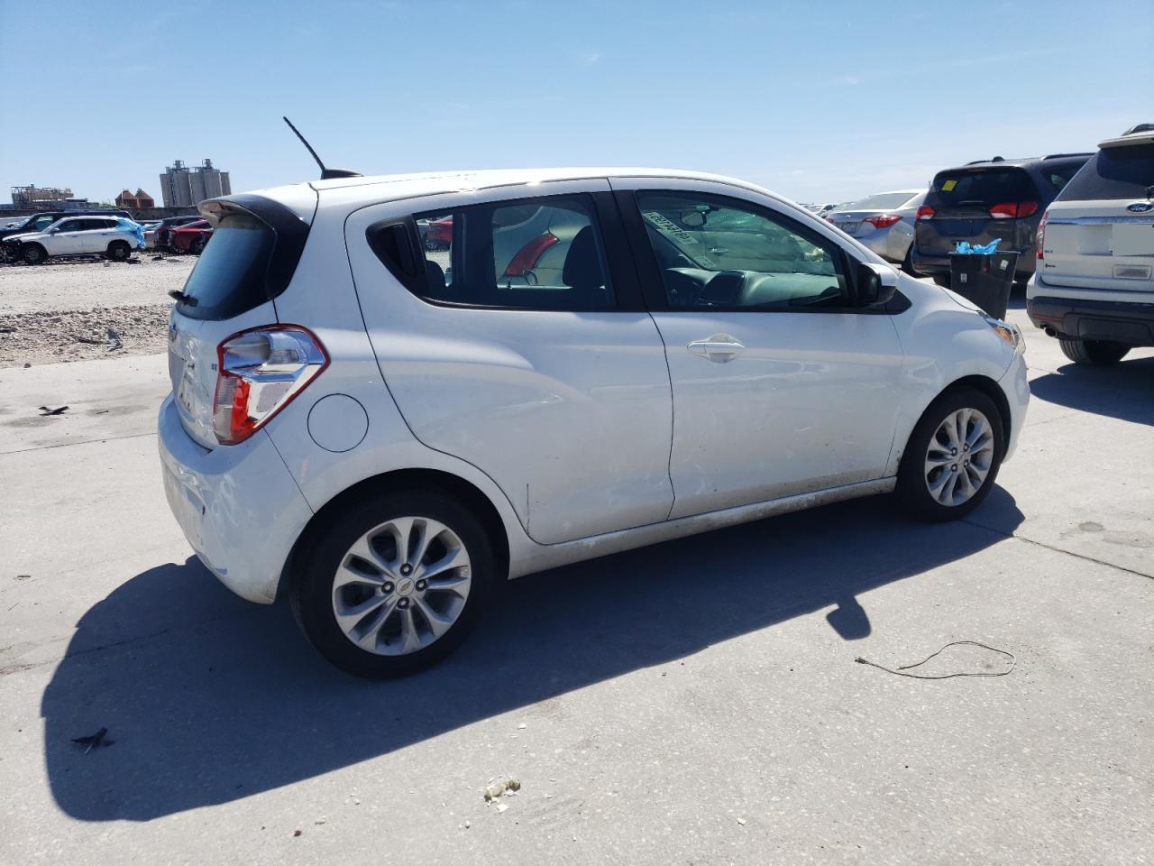 2021 CHEVROLET SPARK 1LT - Фото 3