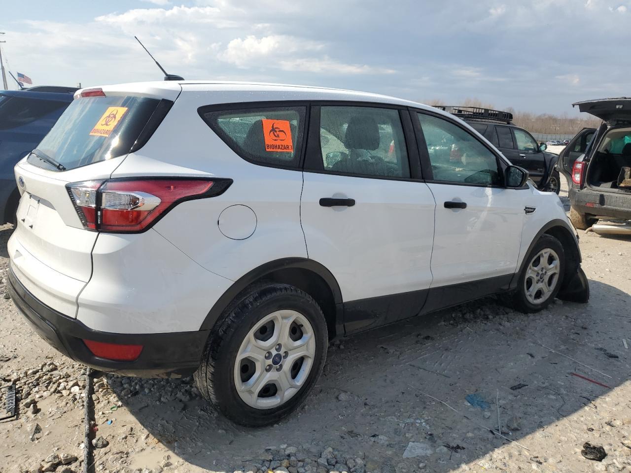 2017 FORD ESCAPE S - Image 3