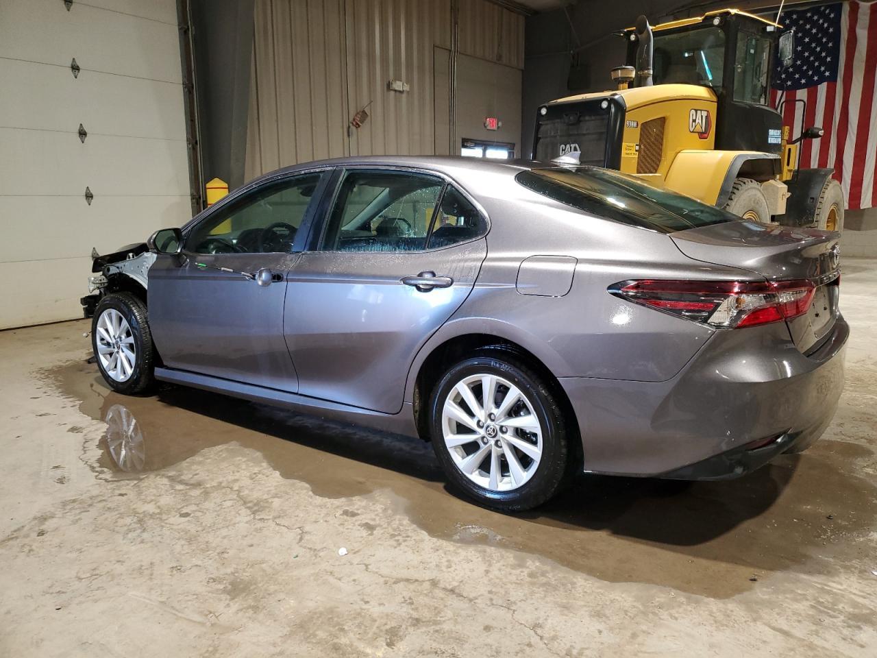 2024 TOYOTA CAMRY LE - Фото 2