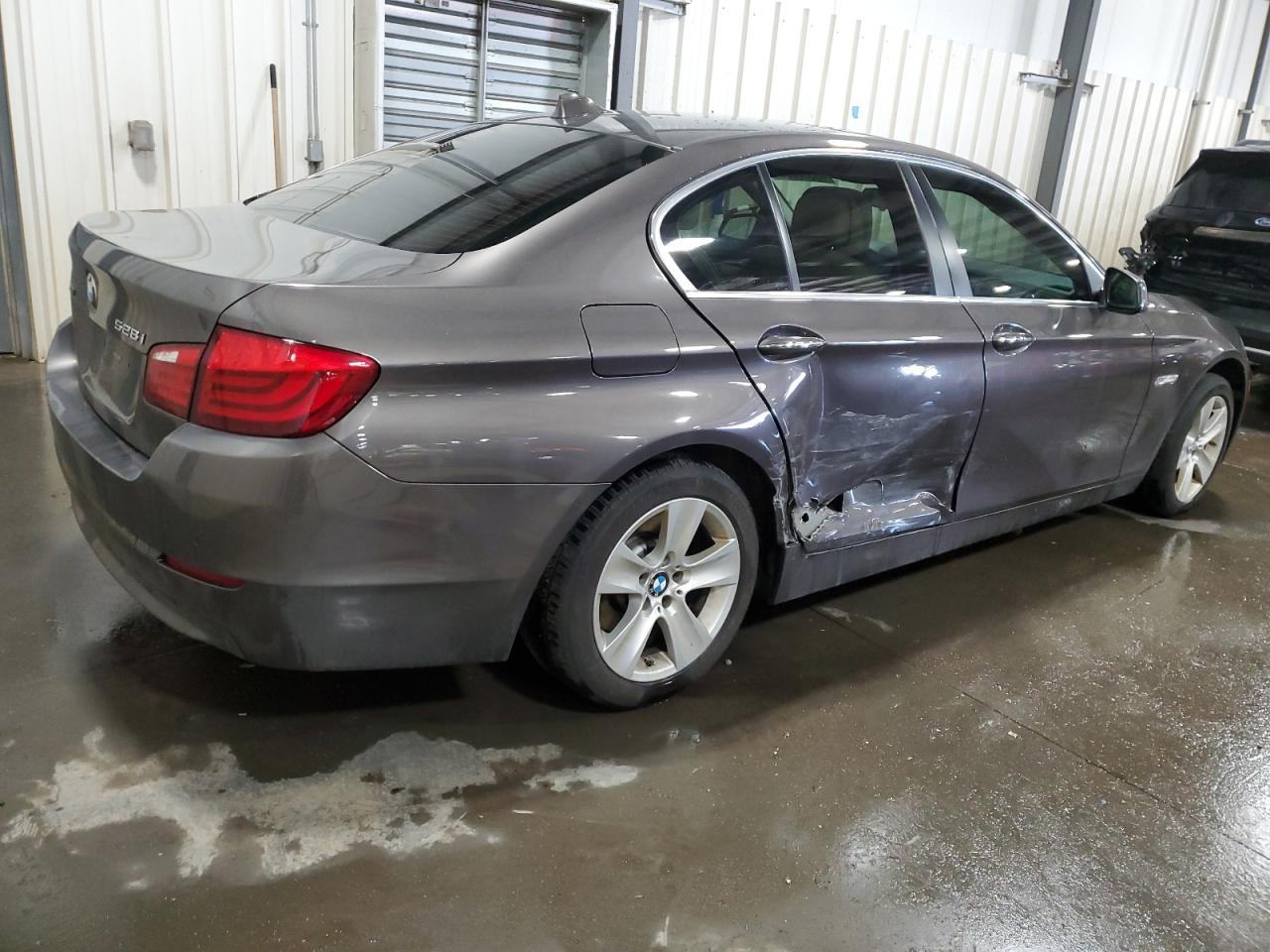 2013 BMW 528 XI - Фото 3