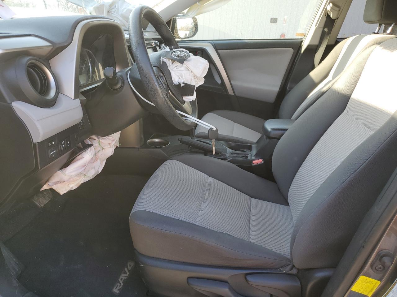 2015 TOYOTA RAV4 LE - Image 7