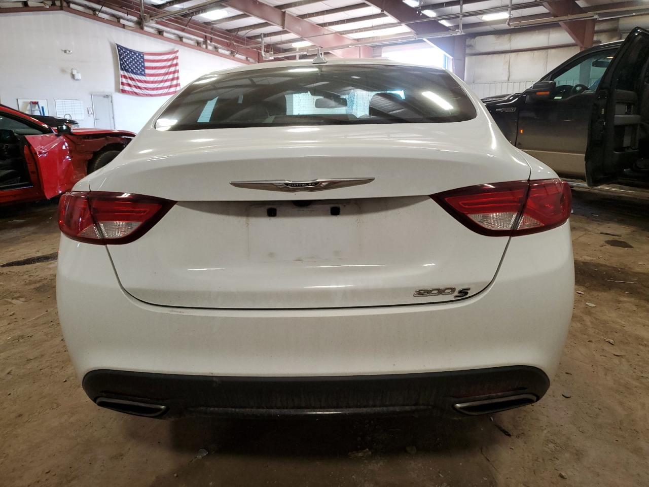 2015 CHRYSLER 200 S - Фото 6