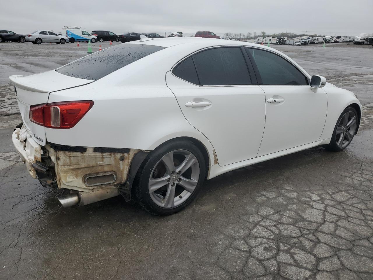 2011 LEXUS IS 250 - Фото 3