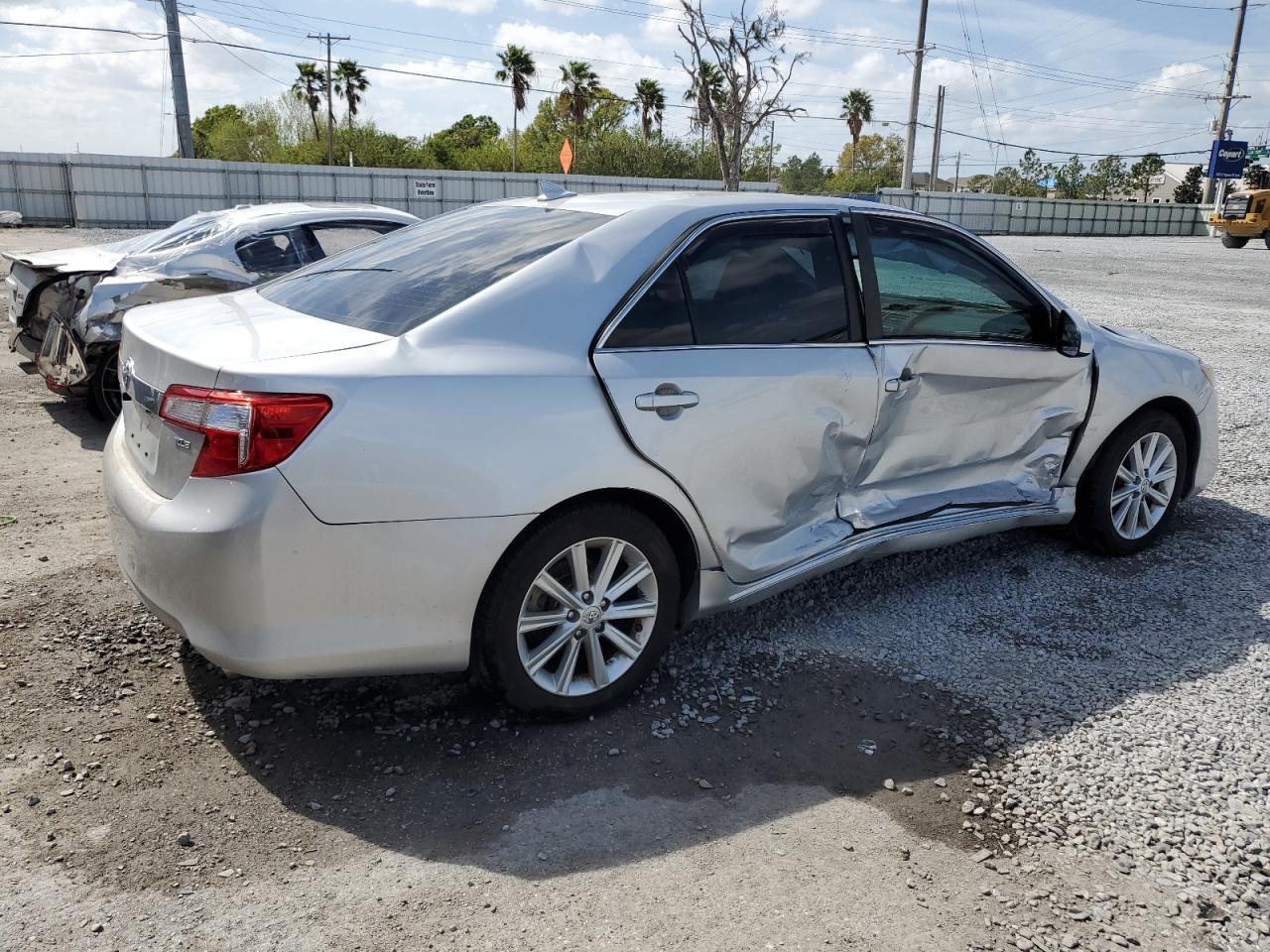 2014 TOYOTA CAMRY L - Image 3