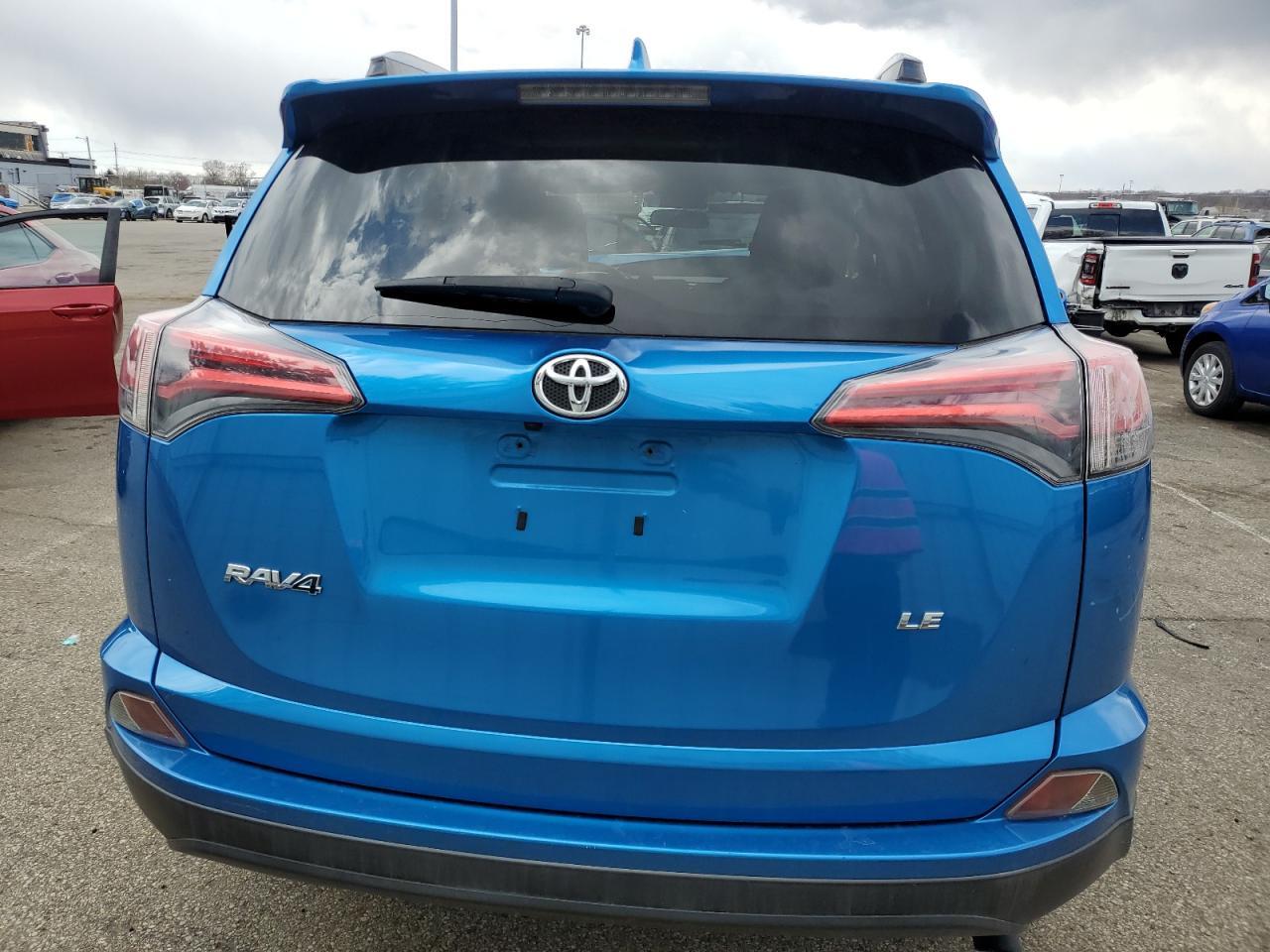 2016 TOYOTA RAV4 LE - Image 6