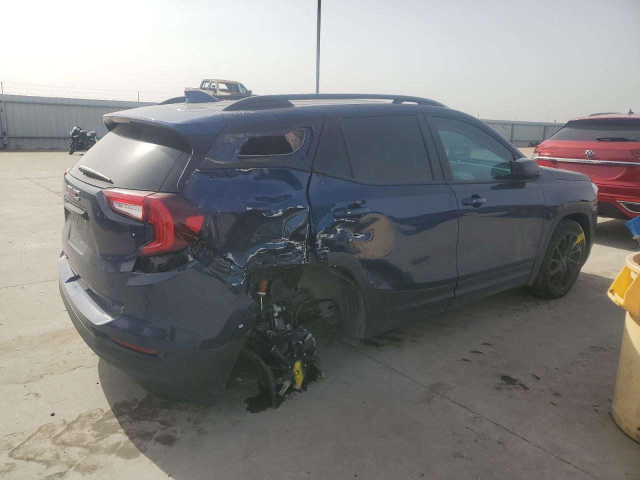 2023 GMC TERRAIN SL - Image 3