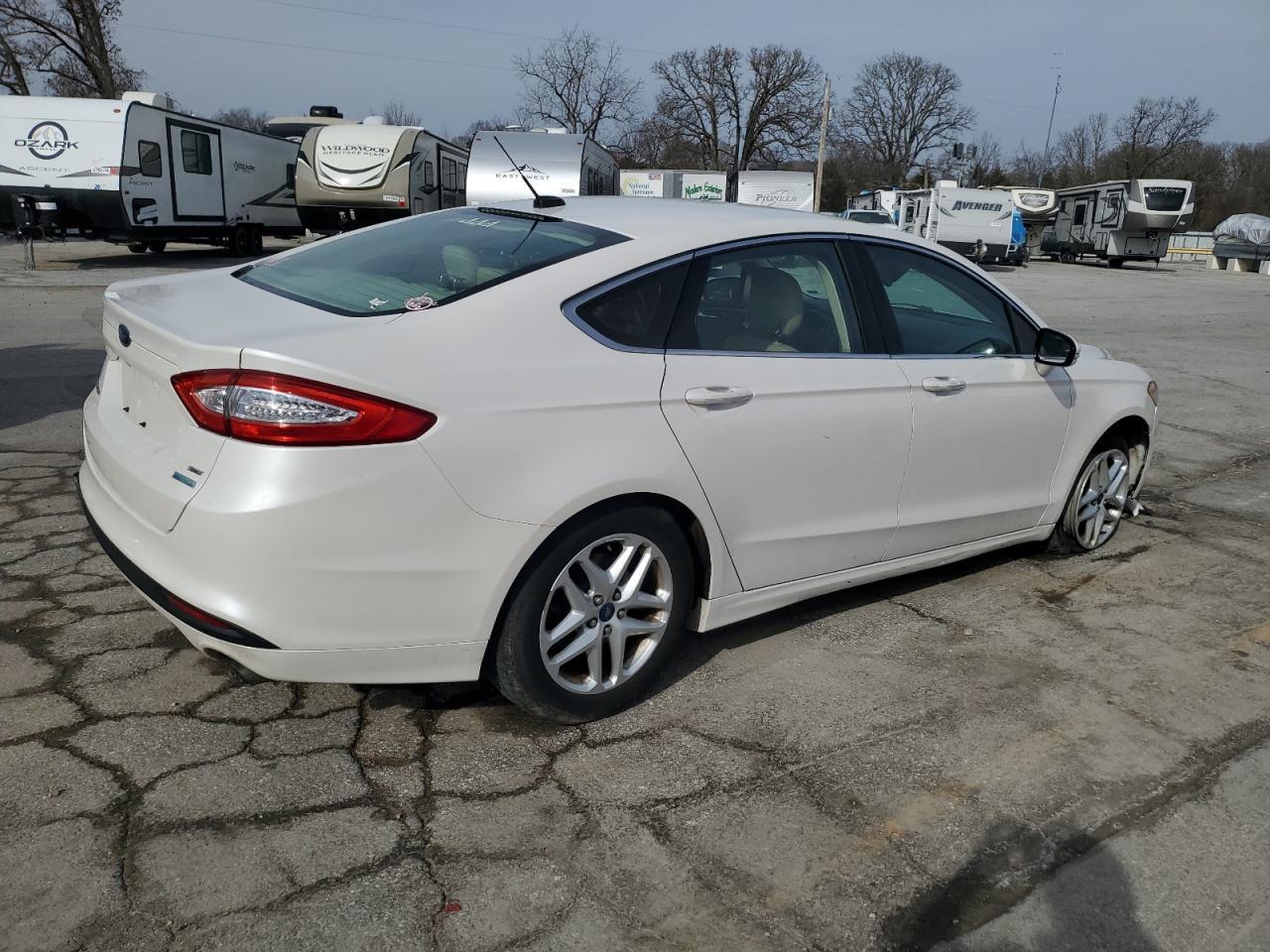 2013 FORD FUSION SE - Image 3