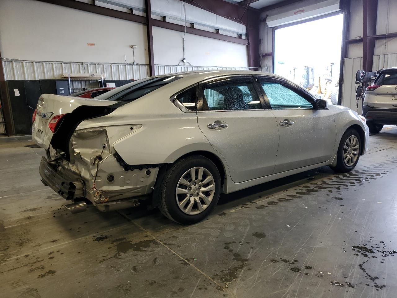 2017 NISSAN ALTIMA 2.5 - Фото 3
