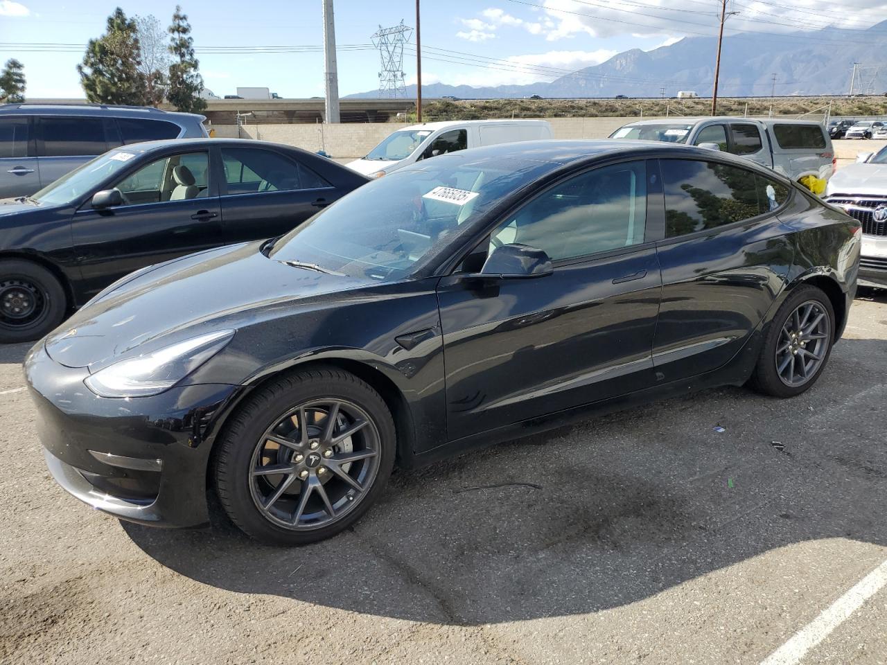 2022 TESLA MODEL 3